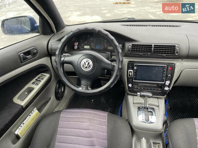 Синий Фольксваген Пассат, объемом двигателя 2.5 л и пробегом 330 тыс. км за 2750 $, фото 37 на Automoto.ua