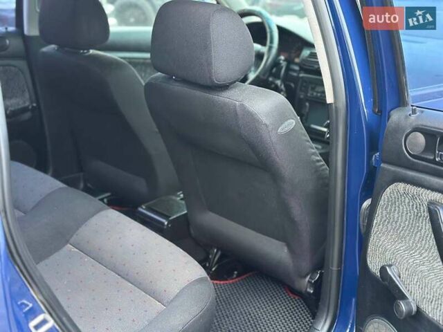 Синий Фольксваген Пассат, объемом двигателя 1.8 л и пробегом 350 тыс. км за 3999 $, фото 6 на Automoto.ua