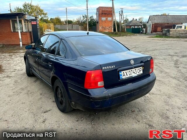 Синій Фольксваген Пассат, об'ємом двигуна 2.3 л та пробігом 314 тис. км за 2900 $, фото 4 на Automoto.ua