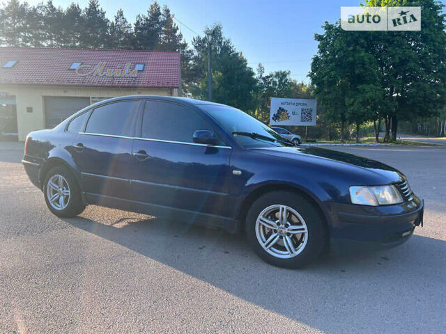 Синій Фольксваген Пассат, об'ємом двигуна 1.8 л та пробігом 360 тис. км за 2850 $, фото 2 на Automoto.ua