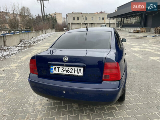 Синий Фольксваген Пассат, объемом двигателя 2.5 л и пробегом 330 тыс. км за 2750 $, фото 13 на Automoto.ua