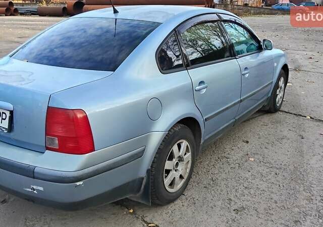 Синій Фольксваген Пассат, об'ємом двигуна 1.8 л та пробігом 231 тис. км за 3100 $, фото 2 на Automoto.ua