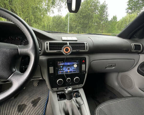 Синій Фольксваген Пассат, об'ємом двигуна 1.6 л та пробігом 364 тис. км за 3400 $, фото 14 на Automoto.ua