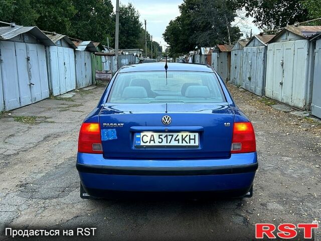 Синий Фольксваген Пассат, объемом двигателя 1.8 л и пробегом 258 тыс. км за 3999 $, фото 3 на Automoto.ua