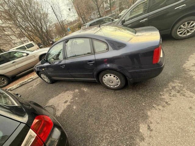 Синій Фольксваген Пассат, об'ємом двигуна 2.8 л та пробігом 273 тис. км за 3200 $, фото 7 на Automoto.ua