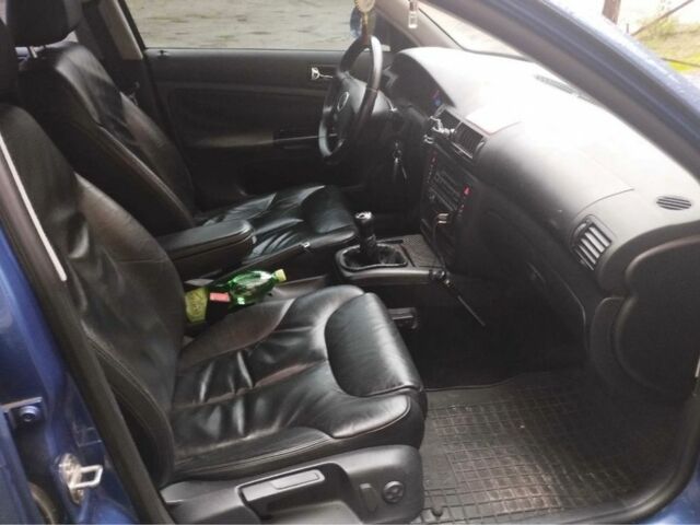 Синий Фольксваген Пассат, объемом двигателя 1.8 л и пробегом 340 тыс. км за 4500 $, фото 5 на Automoto.ua