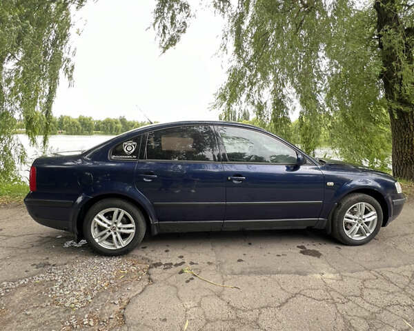 Синій Фольксваген Пассат, об'ємом двигуна 1.6 л та пробігом 364 тис. км за 3400 $, фото 8 на Automoto.ua