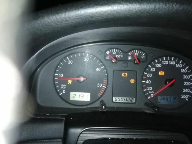 Синий Фольксваген Пассат, объемом двигателя 1.9 л и пробегом 365 тыс. км за 2700 $, фото 4 на Automoto.ua