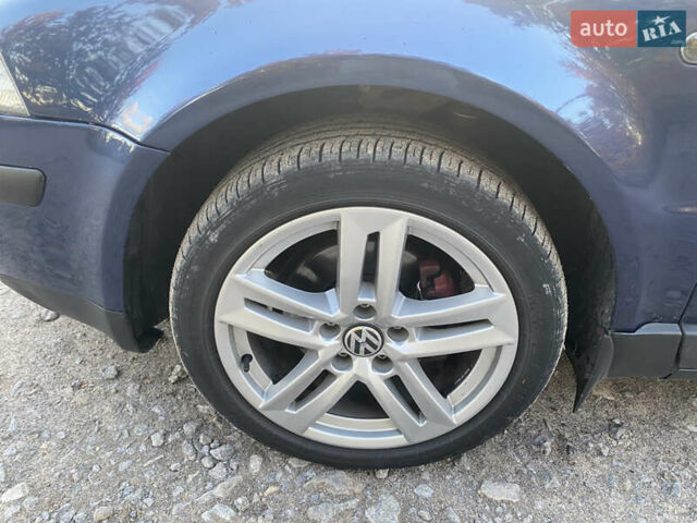 Синий Фольксваген Пассат, объемом двигателя 1.9 л и пробегом 441 тыс. км за 4499 $, фото 27 на Automoto.ua