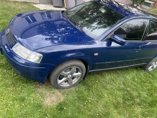 Синий Фольксваген Пассат, объемом двигателя 2 л и пробегом 210 тыс. км за 3800 $, фото 4 на Automoto.ua