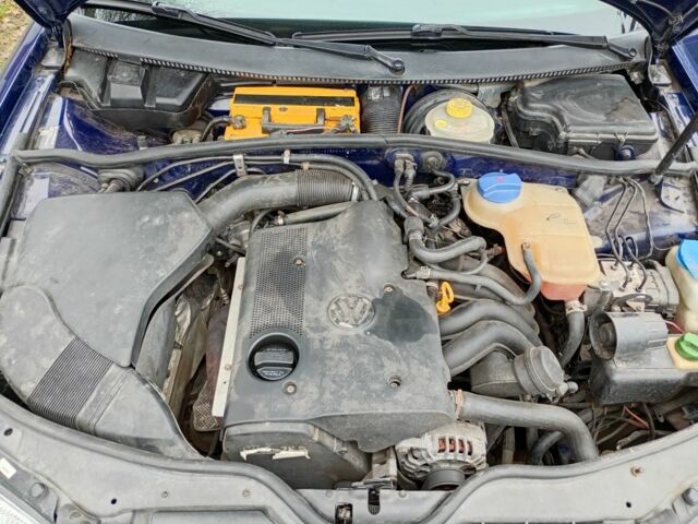 Синий Фольксваген Пассат, объемом двигателя 1.6 л и пробегом 340 тыс. км за 4000 $, фото 10 на Automoto.ua