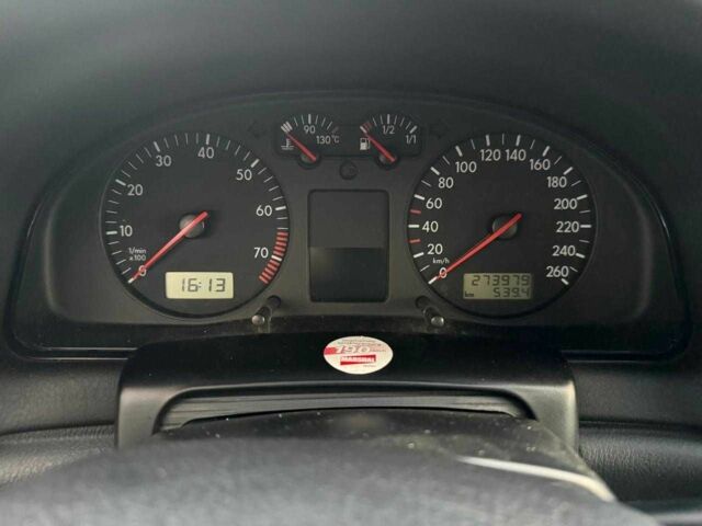 Синій Фольксваген Пассат, об'ємом двигуна 2.8 л та пробігом 273 тис. км за 3200 $, фото 1 на Automoto.ua