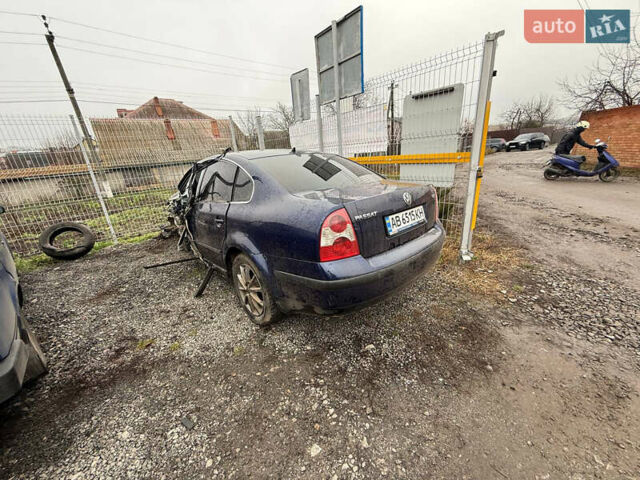 Синий Фольксваген Пассат, объемом двигателя 1.78 л и пробегом 236 тыс. км за 1250 $, фото 2 на Automoto.ua