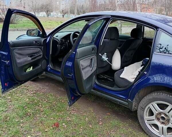 Синий Фольксваген Пассат, объемом двигателя 1.6 л и пробегом 340 тыс. км за 4000 $, фото 3 на Automoto.ua