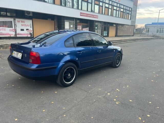 Синий Фольксваген Пассат, объемом двигателя 1.8 л и пробегом 340 тыс. км за 4500 $, фото 1 на Automoto.ua