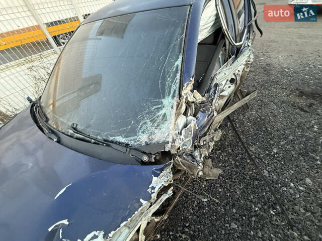 Синий Фольксваген Пассат, объемом двигателя 1.78 л и пробегом 236 тыс. км за 1250 $, фото 12 на Automoto.ua