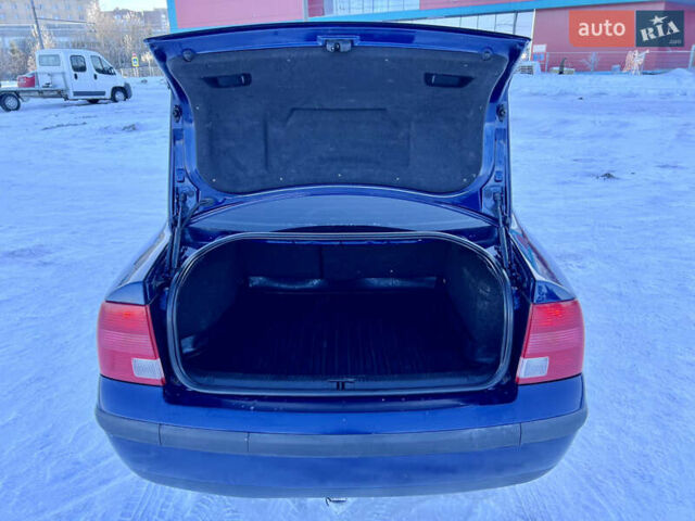 Синій Фольксваген Пассат, об'ємом двигуна 1.8 л та пробігом 274 тис. км за 3250 $, фото 46 на Automoto.ua