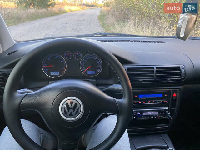 Синий Фольксваген Пассат, объемом двигателя 1.9 л и пробегом 441 тыс. км за 4499 $, фото 33 на Automoto.ua