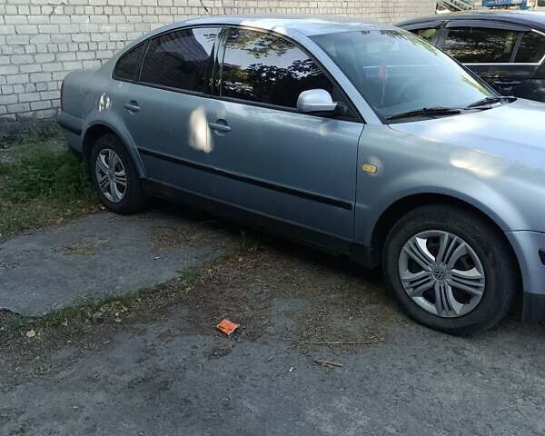 Синий Фольксваген Пассат, объемом двигателя 1.9 л и пробегом 376 тыс. км за 3700 $, фото 5 на Automoto.ua