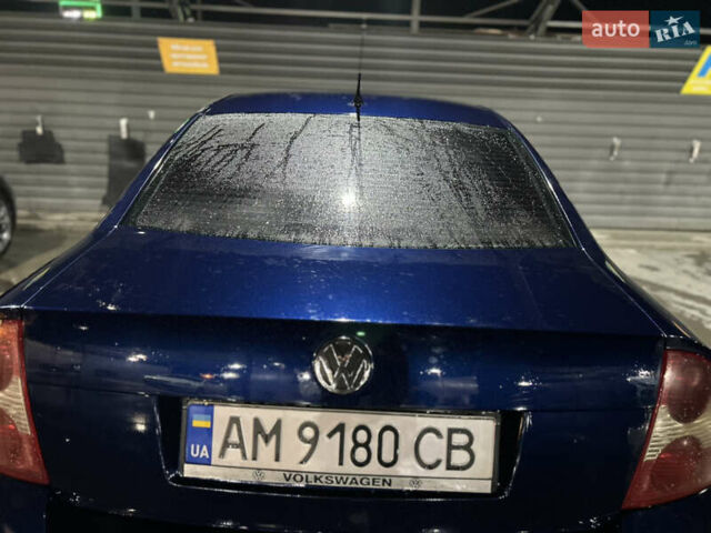 Синій Фольксваген Пассат, об'ємом двигуна 1.8 л та пробігом 335 тис. км за 4800 $, фото 2 на Automoto.ua