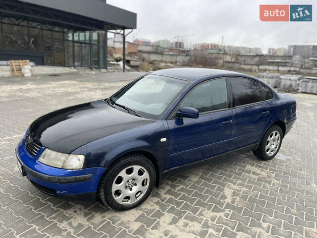 Синий Фольксваген Пассат, объемом двигателя 2.5 л и пробегом 330 тыс. км за 2750 $, фото 20 на Automoto.ua
