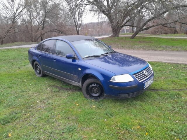 Синий Фольксваген Пассат, объемом двигателя 1.9 л и пробегом 400 тыс. км за 2000 $, фото 3 на Automoto.ua