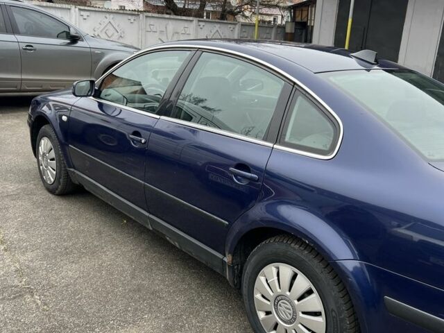 Синій Фольксваген Пассат, об'ємом двигуна 1.9 л та пробігом 475 тис. км за 1588 $, фото 3 на Automoto.ua