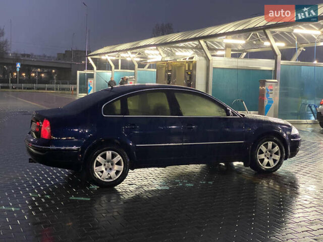 Синий Фольксваген Пассат, объемом двигателя 1.8 л и пробегом 386 тыс. км за 4750 $, фото 4 на Automoto.ua