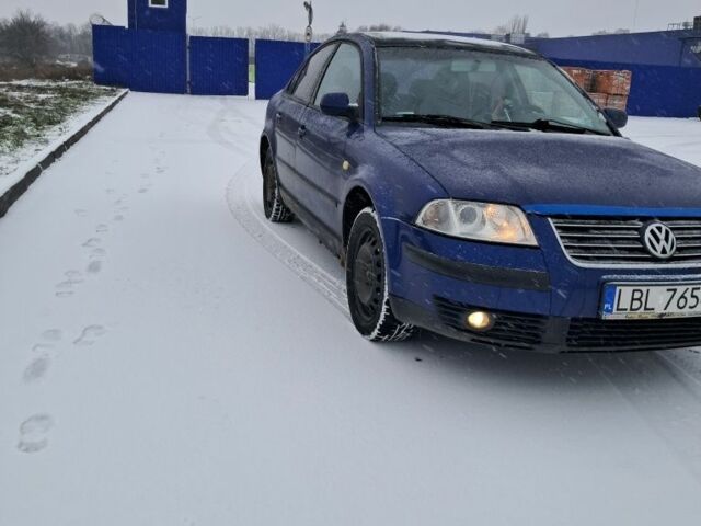 Синий Фольксваген Пассат, объемом двигателя 1.9 л и пробегом 430 тыс. км за 2349 $, фото 5 на Automoto.ua