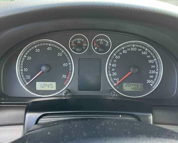 Синий Фольксваген Пассат, объемом двигателя 1.78 л и пробегом 204 тыс. км за 5137 $, фото 4 на Automoto.ua