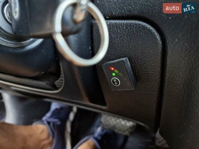 Синий Фольксваген Пассат, объемом двигателя 2 л и пробегом 291 тыс. км за 4199 $, фото 13 на Automoto.ua