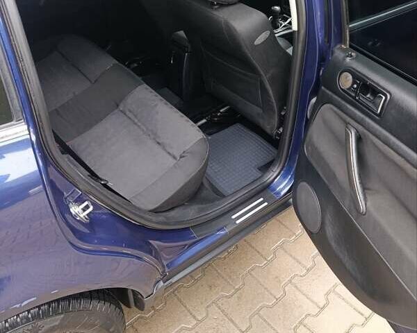 Синій Фольксваген Пассат, об'ємом двигуна 1.6 л та пробігом 223 тис. км за 3550 $, фото 11 на Automoto.ua