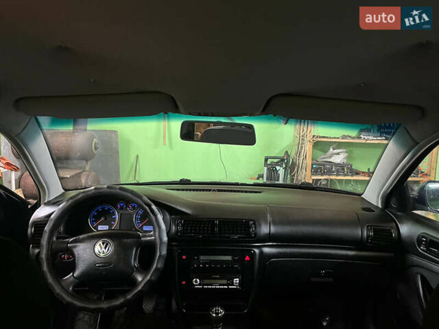 Синий Фольксваген Пассат, объемом двигателя 1.6 л и пробегом 309 тыс. км за 4100 $, фото 30 на Automoto.ua