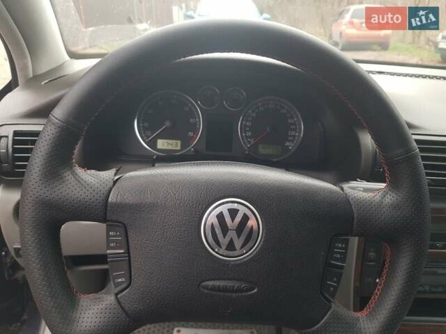 Синий Фольксваген Пассат, объемом двигателя 1.78 л и пробегом 309 тыс. км за 2950 $, фото 12 на Automoto.ua
