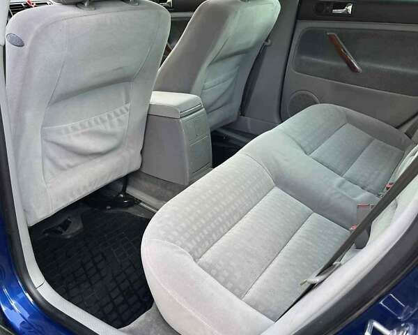 Синий Фольксваген Пассат, объемом двигателя 1.78 л и пробегом 204 тыс. км за 5137 $, фото 7 на Automoto.ua