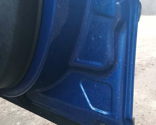 Синий Фольксваген Пассат, объемом двигателя 1.6 л и пробегом 199 тыс. км за 4300 $, фото 8 на Automoto.ua