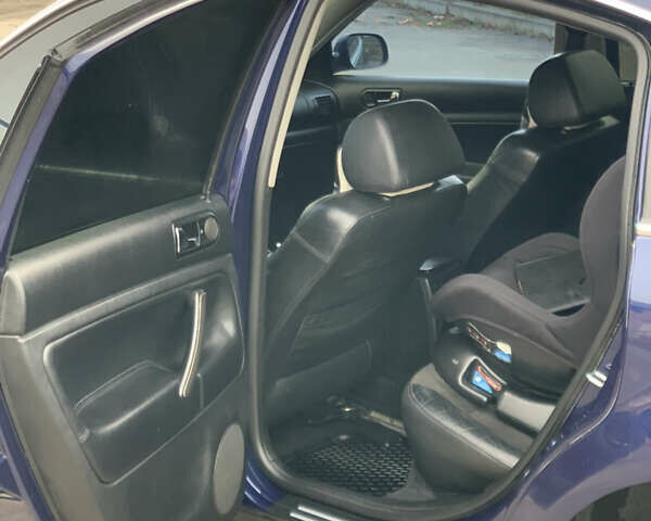 Синий Фольксваген Пассат, объемом двигателя 1.78 л и пробегом 293 тыс. км за 3999 $, фото 8 на Automoto.ua