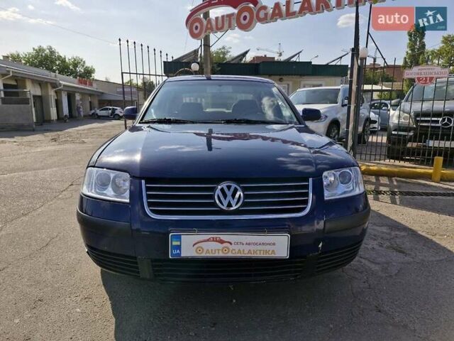 Синий Фольксваген Пассат, объемом двигателя 2 л и пробегом 291 тыс. км за 4199 $, фото 1 на Automoto.ua