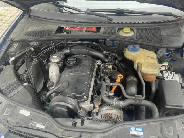 Синий Фольксваген Пассат, объемом двигателя 1.9 л и пробегом 500 тыс. км за 4100 $, фото 1 на Automoto.ua