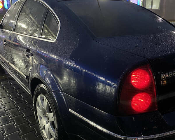 Синий Фольксваген Пассат, объемом двигателя 1.8 л и пробегом 386 тыс. км за 4750 $, фото 7 на Automoto.ua