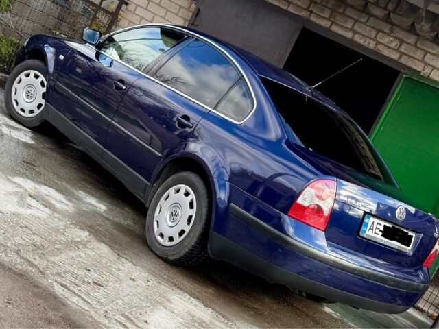 Синий Фольксваген Пассат, объемом двигателя 2 л и пробегом 266 тыс. км за 4410 $, фото 2 на Automoto.ua