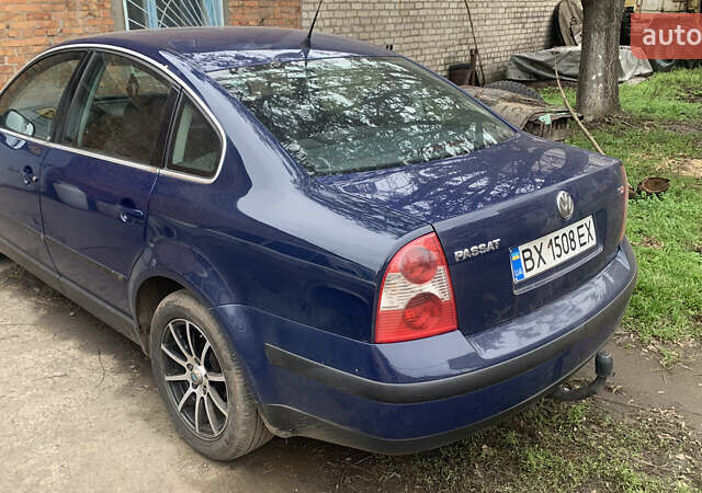 Синий Фольксваген Пассат, объемом двигателя 1.9 л и пробегом 300 тыс. км за 2500 $, фото 3 на Automoto.ua