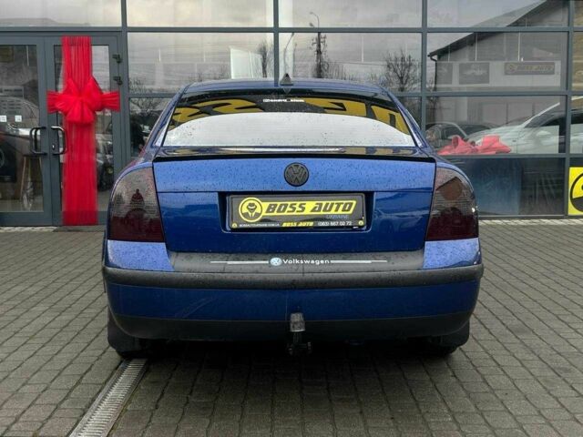 Синий Фольксваген Пассат, объемом двигателя 1.6 л и пробегом 198 тыс. км за 5000 $, фото 5 на Automoto.ua