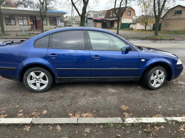 Синий Фольксваген Пассат, объемом двигателя 1.9 л и пробегом 437 тыс. км за 1950 $, фото 1 на Automoto.ua