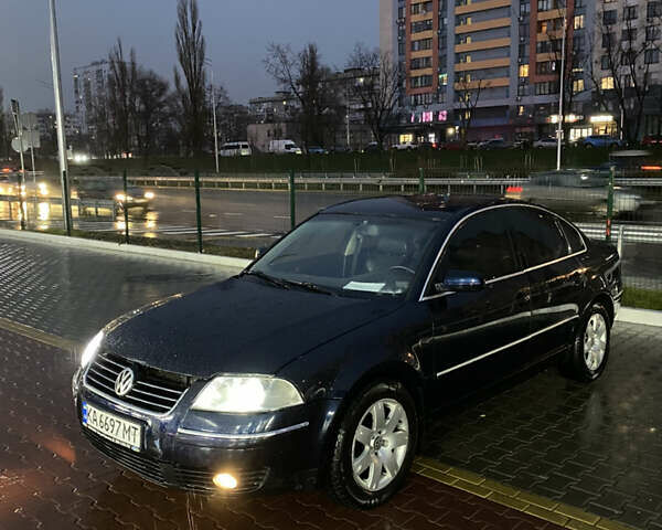 Синий Фольксваген Пассат, объемом двигателя 1.8 л и пробегом 386 тыс. км за 4750 $, фото 12 на Automoto.ua