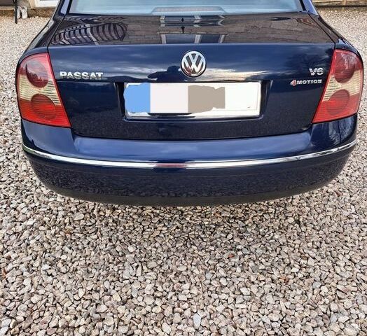 Синий Фольксваген Пассат, объемом двигателя 2.8 л и пробегом 322 тыс. км за 2050 $, фото 4 на Automoto.ua