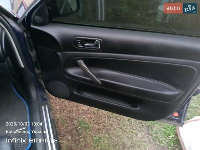 Синий Фольксваген Пассат, объемом двигателя 2.3 л и пробегом 308 тыс. км за 5000 $, фото 6 на Automoto.ua