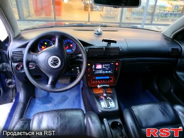 Синій Фольксваген Пассат, об'ємом двигуна 2.5 л та пробігом 380 тис. км за 3800 $, фото 7 на Automoto.ua