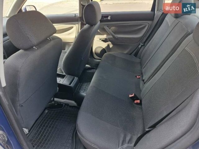 Синий Фольксваген Пассат, объемом двигателя 2 л и пробегом 291 тыс. км за 4199 $, фото 18 на Automoto.ua