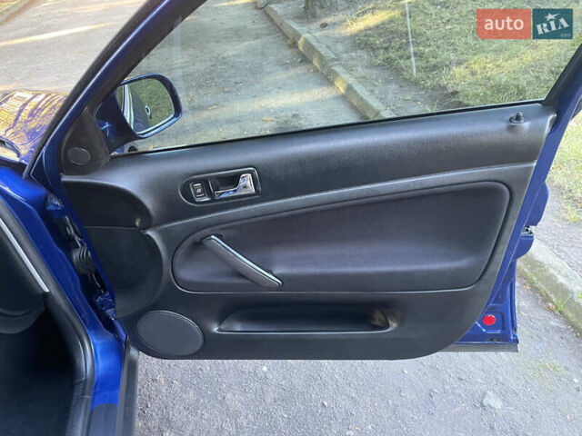 Фольксваген Пассат 2001 у Дубно на Automoto.ua Синій Фольксваген Пассат, об'ємом двигуна 1.6 л та пробігом 197 тис. км за 4600 $, фото 25 на Automoto.ua